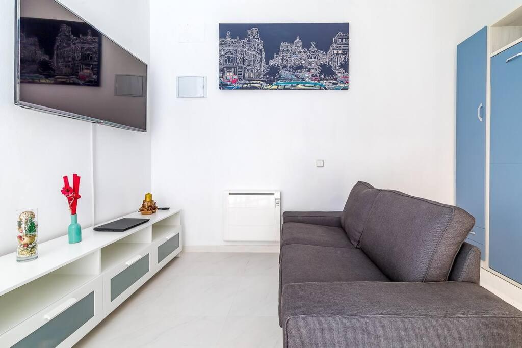 Estudio Acogedor En Zona Norte 马德里 外观 照片